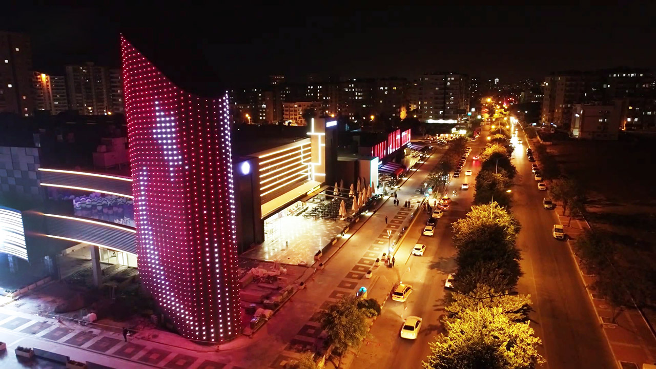 Saya Park | RGB Facade Lighting with DMX